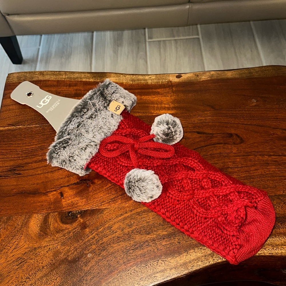 Ugg wine bottle holder